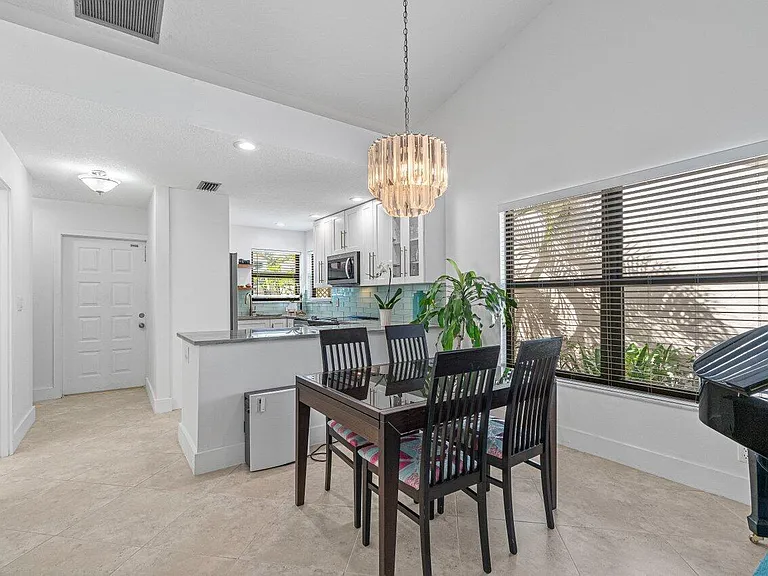 5539 Eton Ct — Photo 14