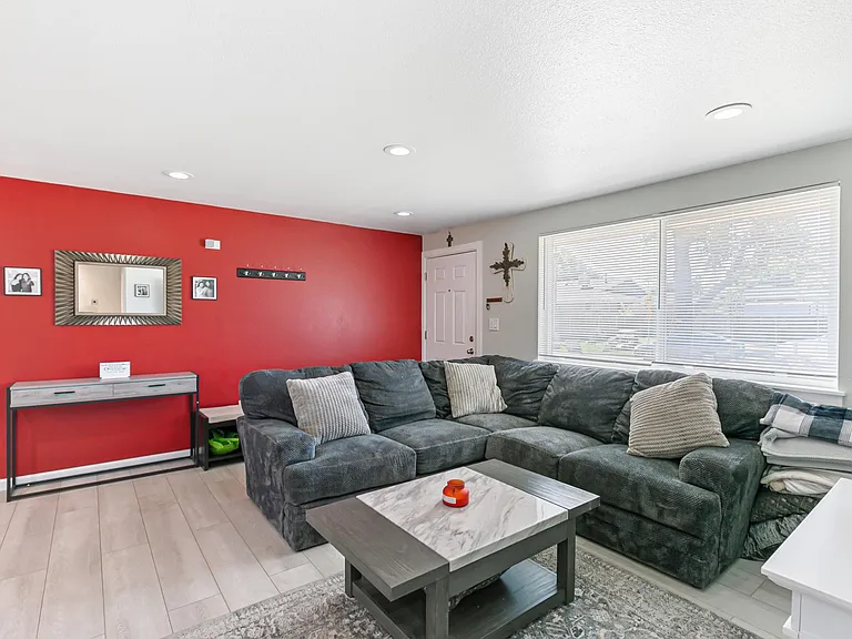 6577 W Cedar Ave — Photo 23