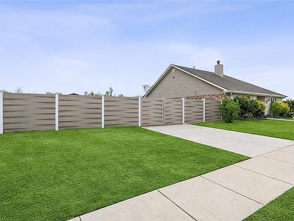 4th image of 3405 Saint Marie Dr