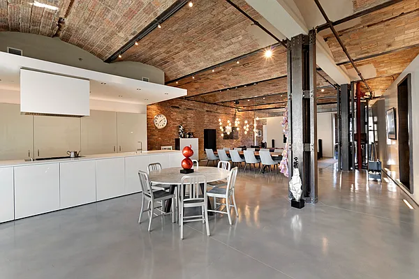 Sold by Compass | media 1