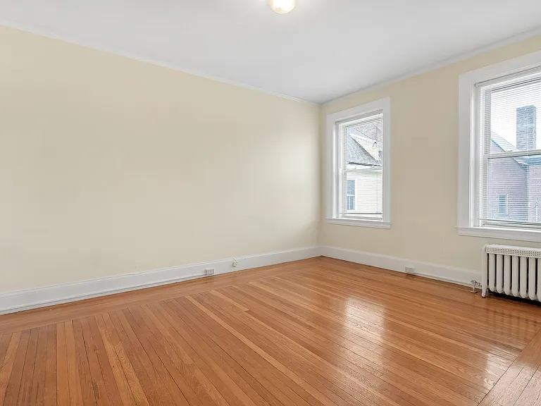 1447 Chapel Street — Photo 9