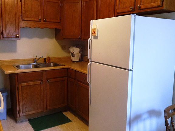 4th image of 65 Brent St