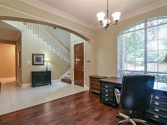 5th image of 3521 Piney Point Dr