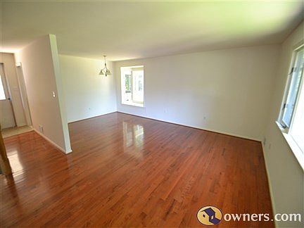 Living/Dining area