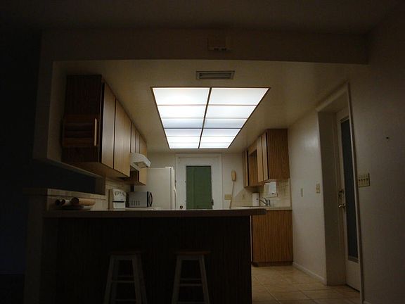 5th image of 876 Patrick Dr