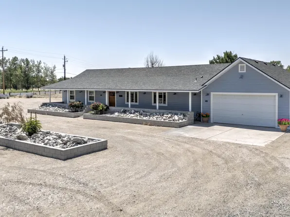 2011 Silver Cir, Fallon, NV 89406