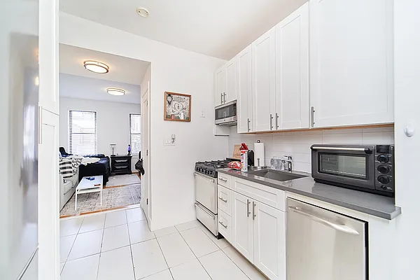 Rented by Living New York | media 15