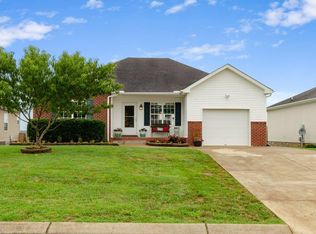 610 Berry Cir, Springfield, TN 37172