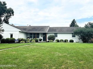 225 E Yates Ave, Findlay, OH 45840