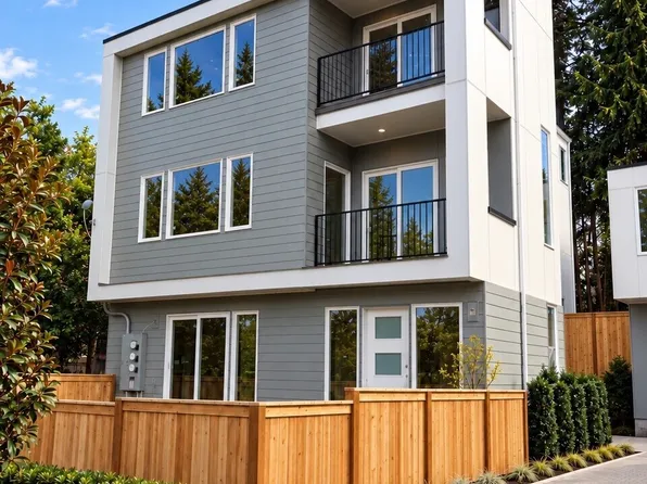 3261 NE 98th Street, Seattle, WA 98115