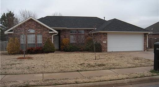 1st image of 232 Briarhill Dr