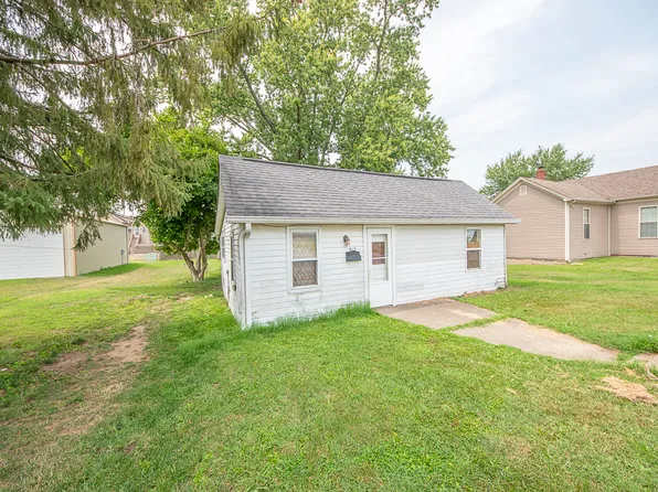 512 S Holland St, Edinburgh, IN 46124