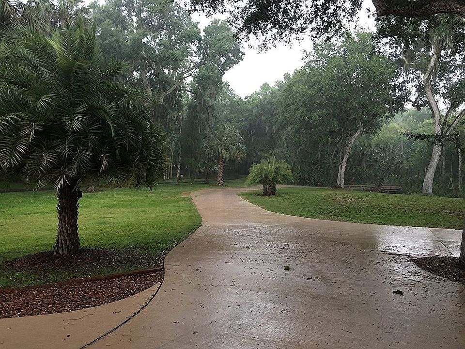 2nd image of 6716 Valrie Ln