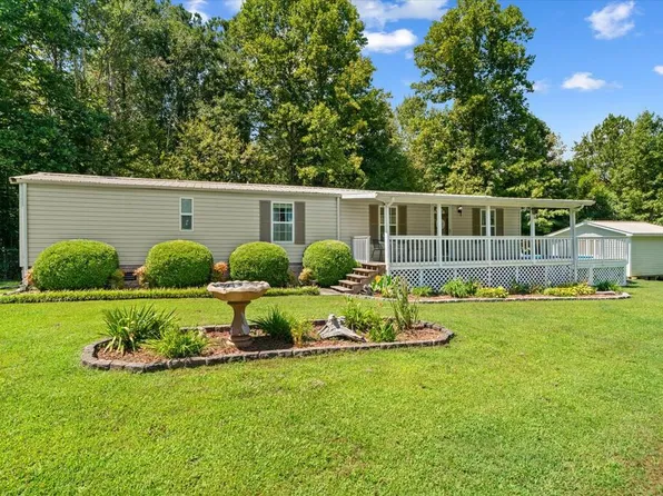 253 Mountain Oak Dr, Chatsworth, GA 30705