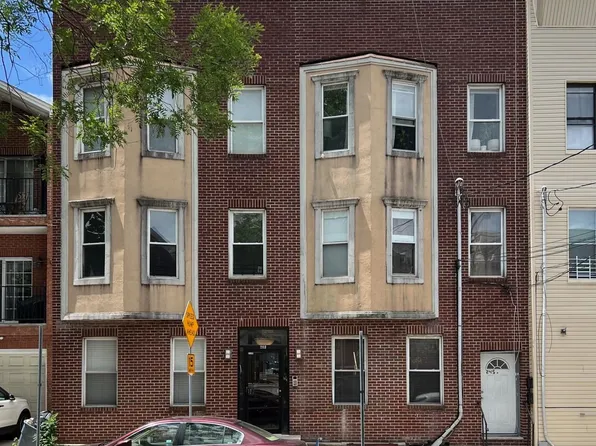 243 Pearsall Ave APT 2L, Jersey City, NJ 07305