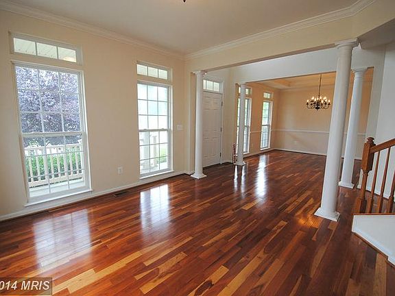 3rd image of 1209 Fairfax St