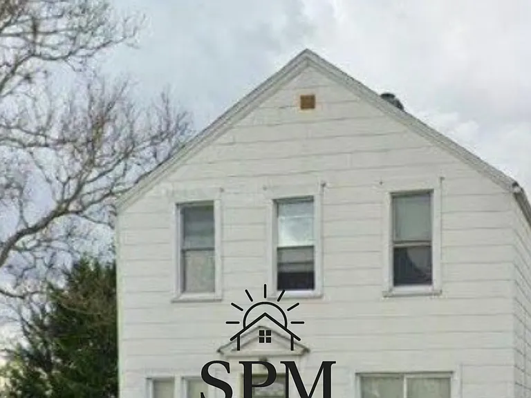 1517 Franklin Ave — Photo 1