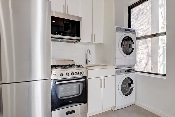 Rented by REAL New York | media 7