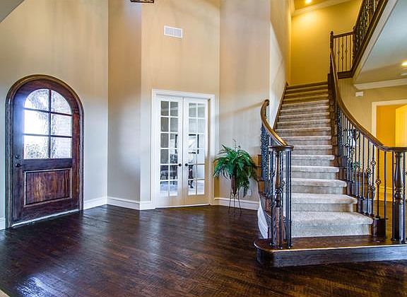 4th image of 1015 Clove Glen Ct