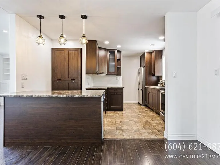 10245 Wedgewood Dr #UPPER — Photo 7