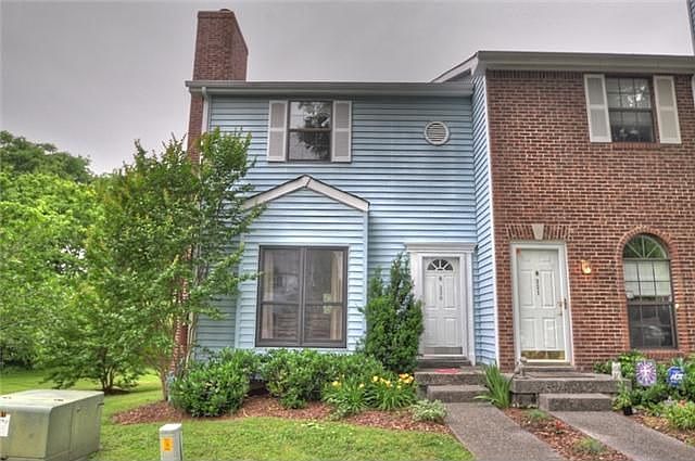 1st image of 220 Wynbrook Ct