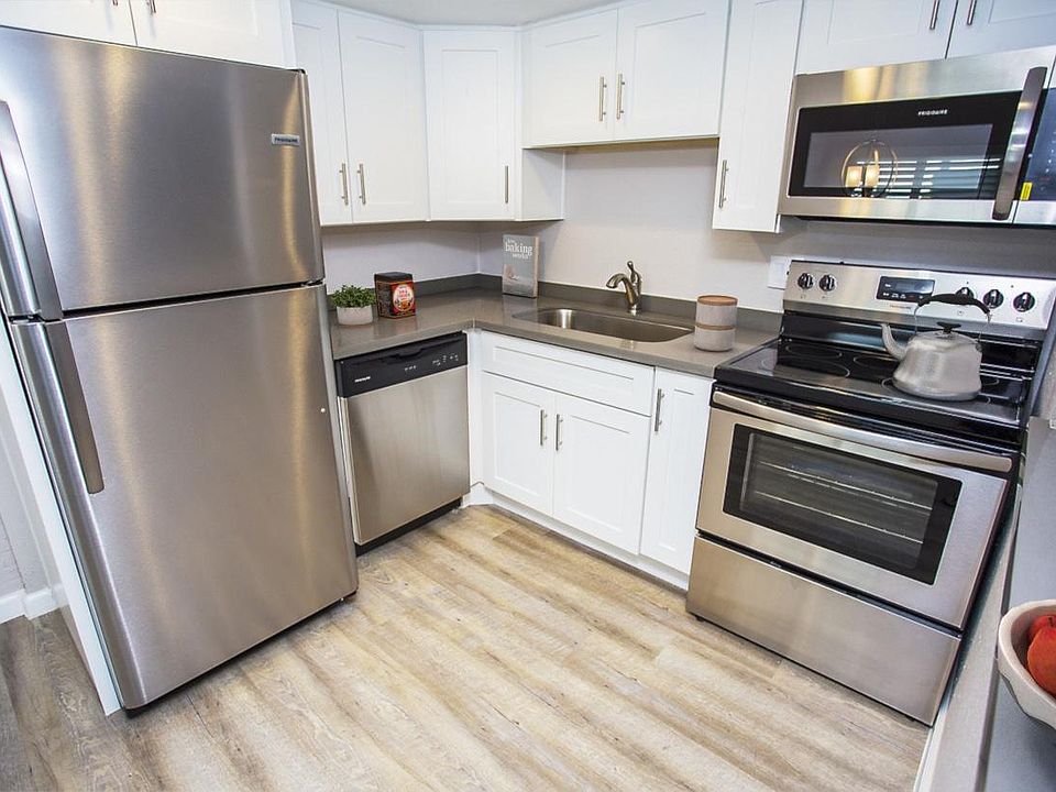 1st image of 1601 W Missouri Ave Unit 13