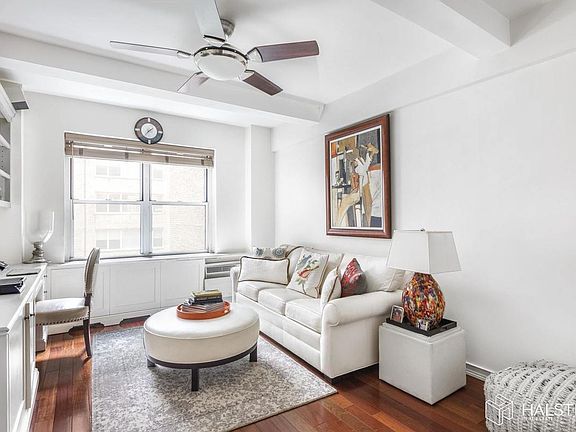 5th image of 215 E 79th St APT 3A
