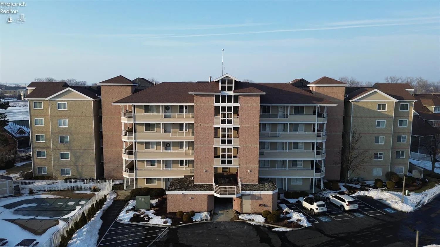57 Marina Point Dr photo 1