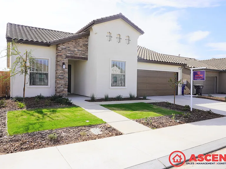 9313 Willow Terrace Dr — Photo 1