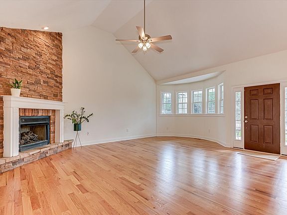 5th image of 1223 Reid Road