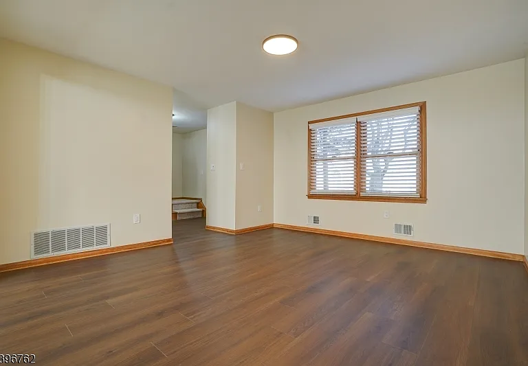 11 Lenox St — Photo 8