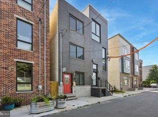 548 E Hewson St, Philadelphia, PA 19125