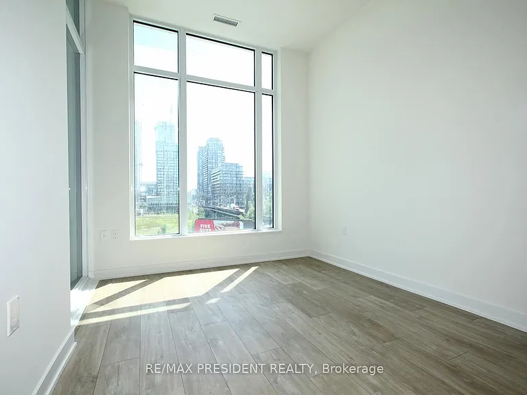 27 Bathurst St #404W — Photo 11