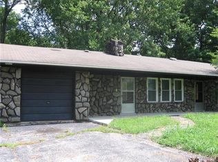 5317 Hunning Rd, High Ridge, MO 63049