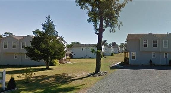 4th image of 202 Manor Dr