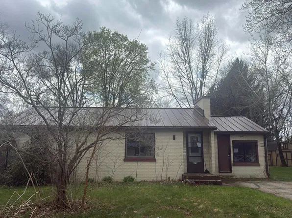 419 10th Ave, Three Rivers, MI 49093