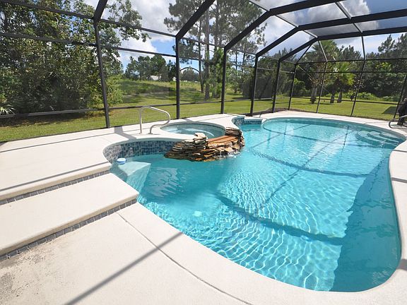 4th image of 62 Leaver Dr