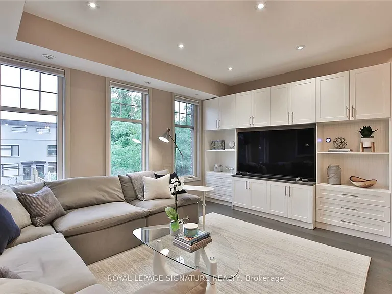 140 Broadview Ave #51 — Photo 4