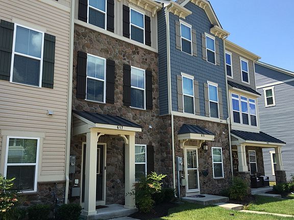 2nd image of 617 Ravenwood Dr