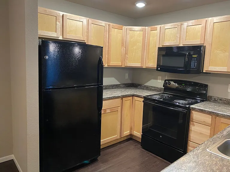 Aspen Trail Apartments — Photo 159