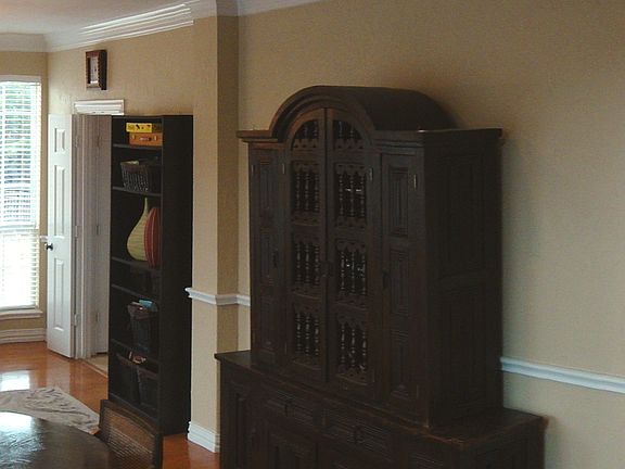 3rd image of 2737 Lake View Dr