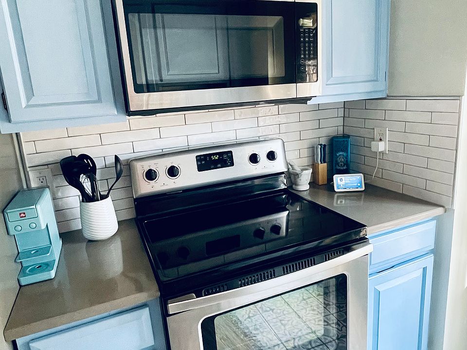 1st image of 523 Bashford Ln APT 1
