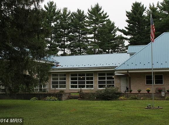 Exterior (Front)