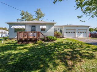 16052 40th Ave, Coopersville, MI 49404
