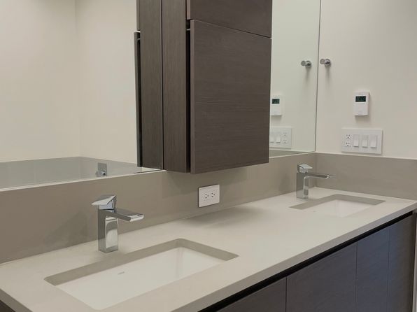 4168 Lougheed Hwy #2005, Burnaby, BC V5C 3Y6