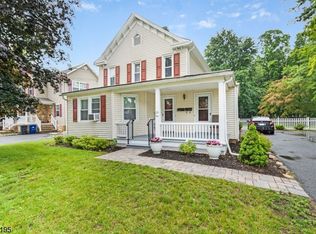 10 Kenvil Ave, Succasunna, NJ 07876
