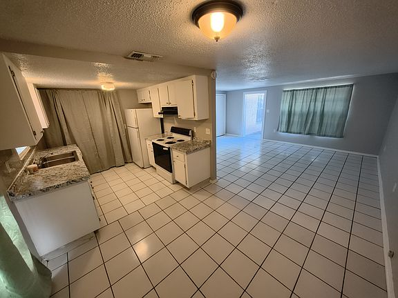 3rd image of 7124 Green St