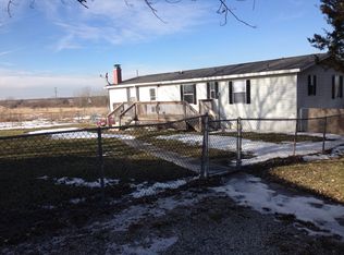 1811 E Offner Rd, Beecher, IL 60401