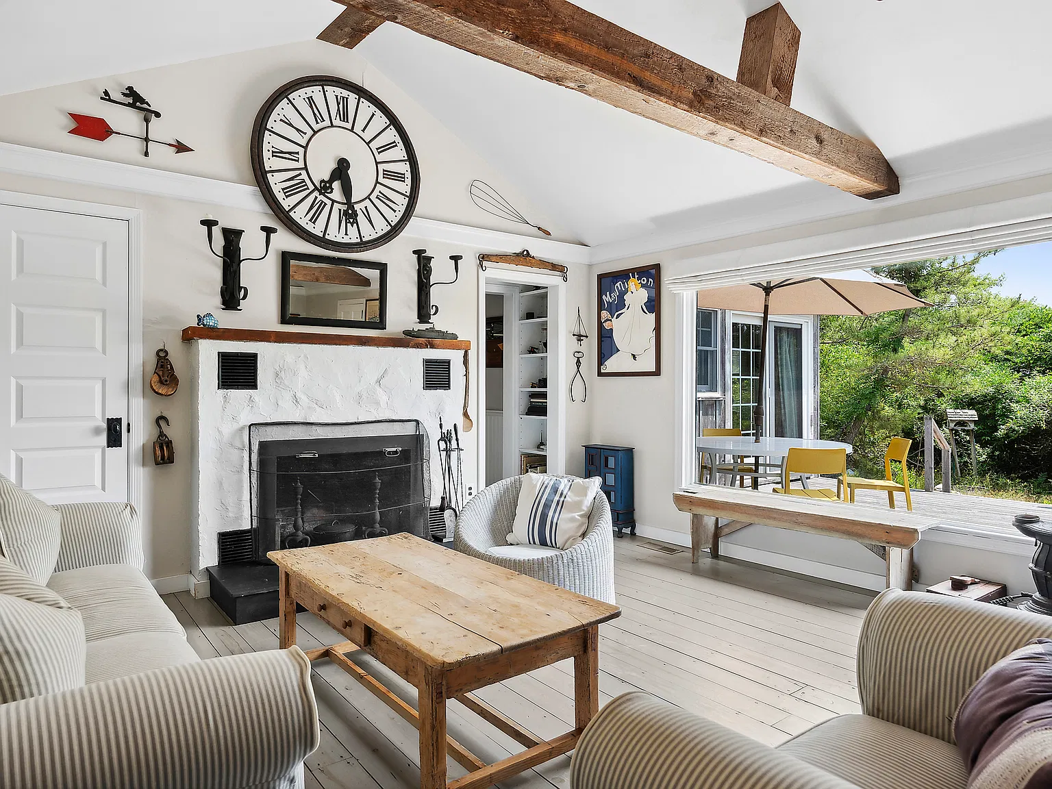 Charming Beach Cottage in Amagansett Dunes — Photo 3