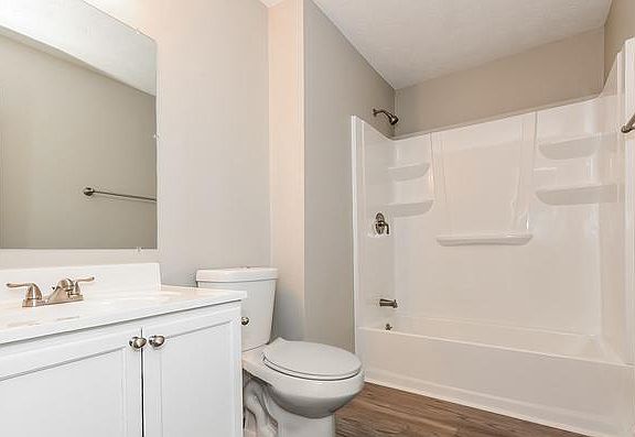 3rd image of 6807 Browns Mill Ferry Dr